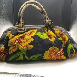 632 Mary Francis “Whimsy” Beaded top handled full zip top preloved